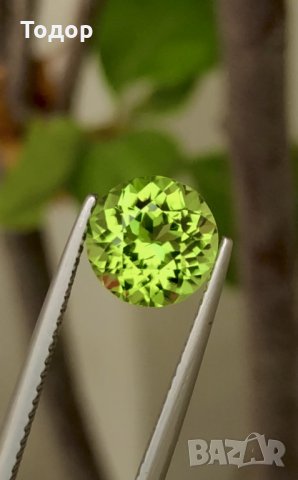 Перидот 2.50 карата, снимка 2 - Други - 33938497