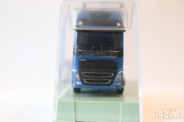 AWM H0 1/87 VOLVO ВЛЕКАЧ КАМИОН МОДЕЛ ТИР СИН, снимка 4 - Колекции - 50784267