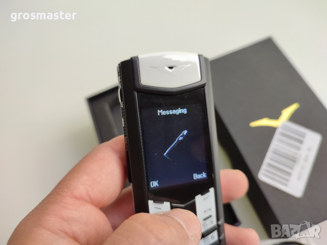 НОВО! Vertu Signature (white edition), снимка 15 - Vertu - 36545544