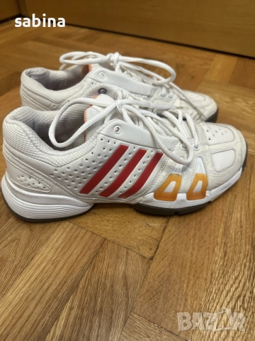 Запазени дамски маратонки Adidas, 40 номер