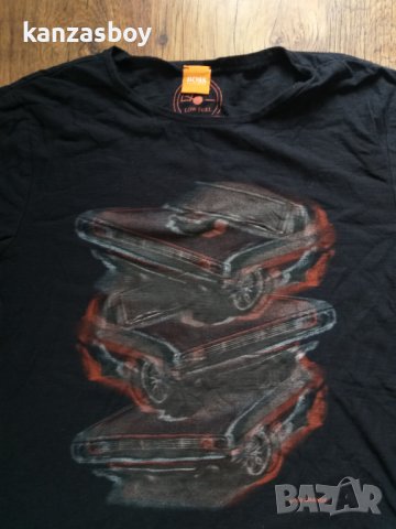 hugo boss orange - страхотна мъжка тениска КАТО НОВА