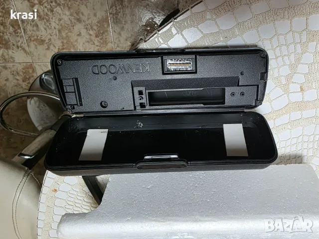 РЕТРО РАДИОКАСЕТОФОН KENWOOD, снимка 8 - Радиокасетофони, транзистори - 55957972