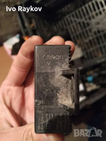 Реле горивна помпа ситроен пежо Omron 240107 citroen peugeot , снимка 2 - Части - 46780671