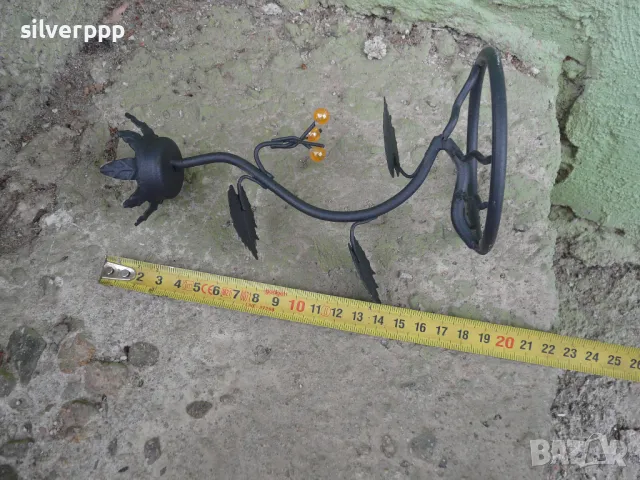  Железен свещник , снимка 2 - Други ценни предмети - 48489427