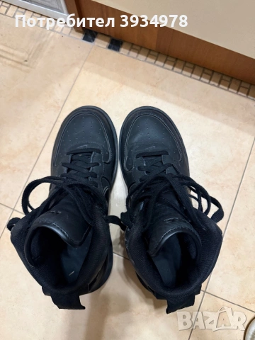 Зимни Маратонки Nike Air , снимка 2 - Маратонки - 54159609