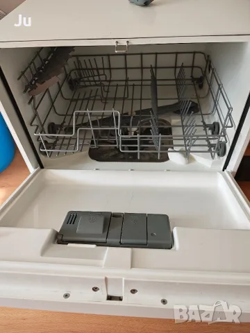 продавам съдомиялна кубче Electrolux за ремонт или за части и печка Ariston Hotpoint за вграждане , снимка 4 - Съдомиялни - 56066441