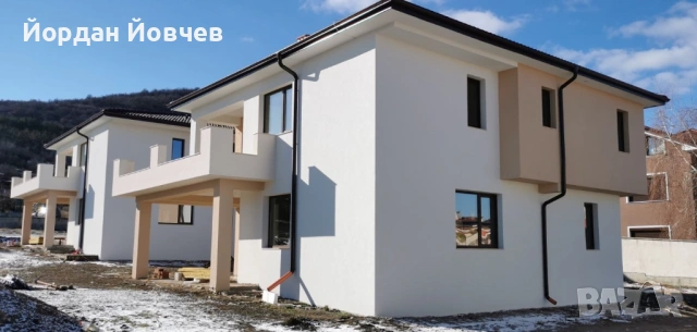 Продава къща в Белащица, снимка 3 - Къщи - 54303805