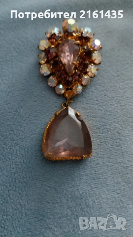 Ретро Чехословашка брошка на Яблонекс , снимка 2 - Антикварни и старинни предмети - 54183975