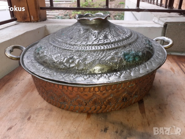 Невероятна стара медна тава тенджера с капак чеканка бакър