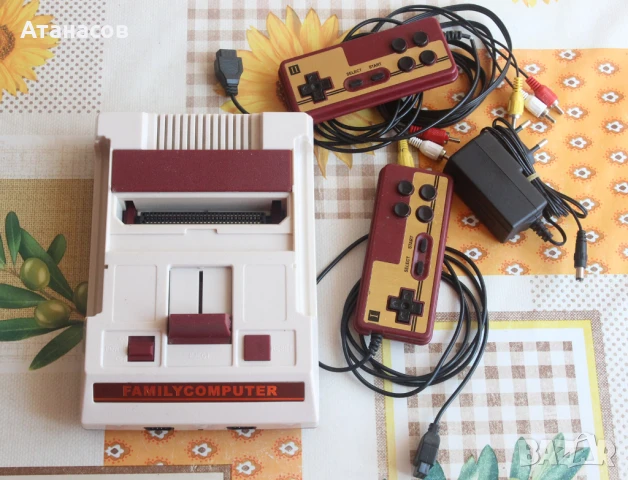 Family computer конзола - Нинтендо 8 бита, снимка 9 - Nintendo конзоли - 50513189