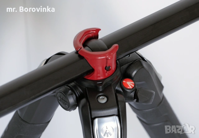 Статив Manfrotto MT055XPro3 с глава MHXPro-3W и чанта MBag80N, снимка 8 - Чанти, стативи, аксесоари - 54310715