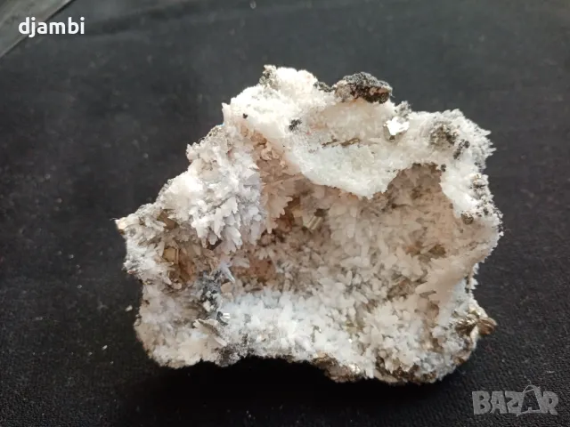 №59, Кварц,Геода,Кварцова друза ,Кристали,Минерали,Родопи,