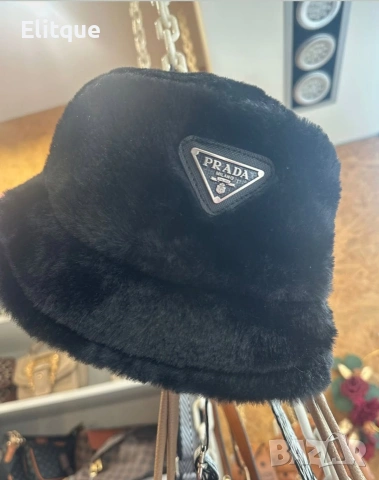 зимна пухена шапка prada
