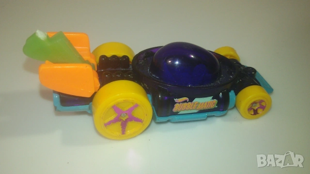 Лот 17 колички и 1 каталог Burago, DeAgostini, Hot Wheels, Maisto и други, снимка 7 - Колекции - 54205171