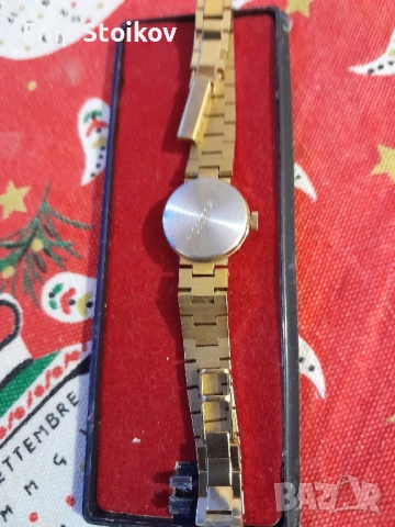 дамски часовник Чайка с верижка НОВ, снимка 2 - Дамски - 52681127