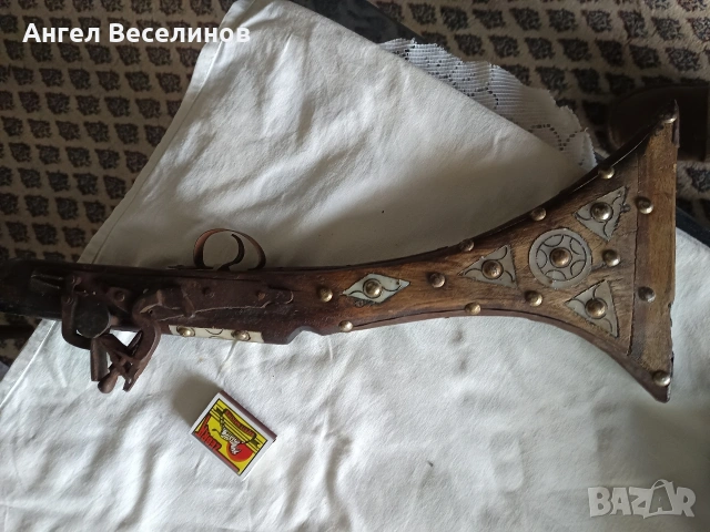 стара кремъчна пушка с костни набивки.Механизма НЕ работи 141см, снимка 2 - Антикварни и старинни предмети - 54059813