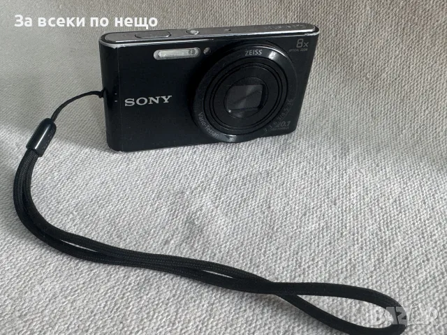 Цифров фотоапарат Sony DSC-W830 ,20.1MP 8x Zoom , Sony W830, снимка 2 - Фотоапарати - 55850725