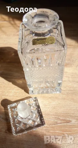 Кристална гарафа за уиски, Бохемия.