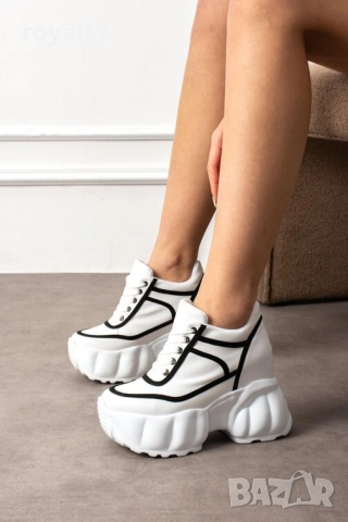 Кецове на платформа - бяло с черно