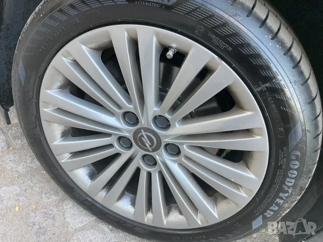 Opel Insignia A Biturbo Facelift, снимка 18 - Автомобили и джипове - 56509492