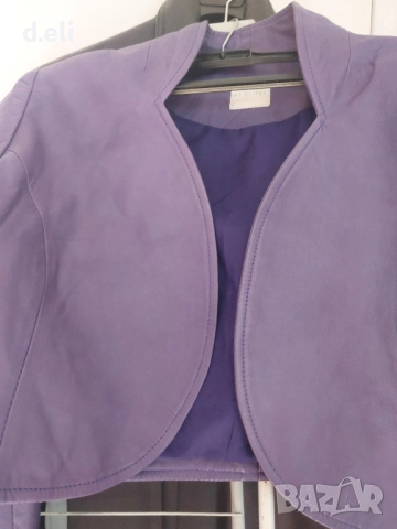 In FRONT 100% Кожа. Къс модел, болеро