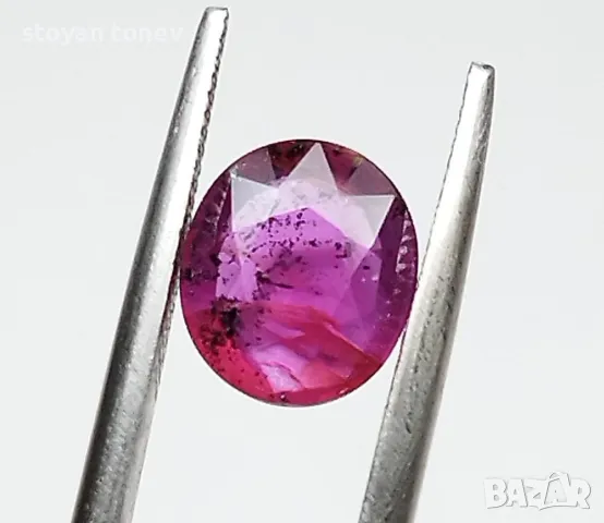 Рядък, нетретиран рубин с красиви включения 1.56кт.! Нов!, снимка 3 - Други - 50396638