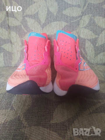 Дамски маратонки New Balance , снимка 3 - Маратонки - 44512888