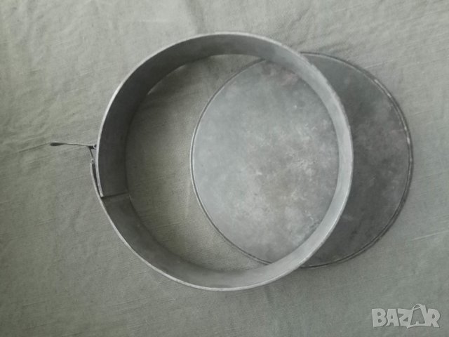 Продавам немски съд с маркировка РАЙХ  ( форма за кекс), снимка 4 - Други ценни предмети - 30625849