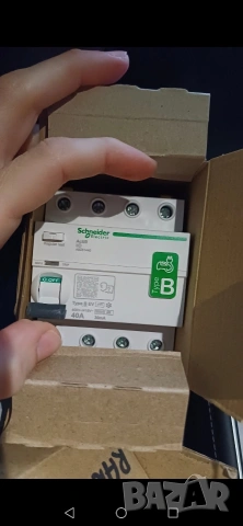 Schneider Electric A9Z51440 - Acti 9 iID ДТЗ за зарядна станция.