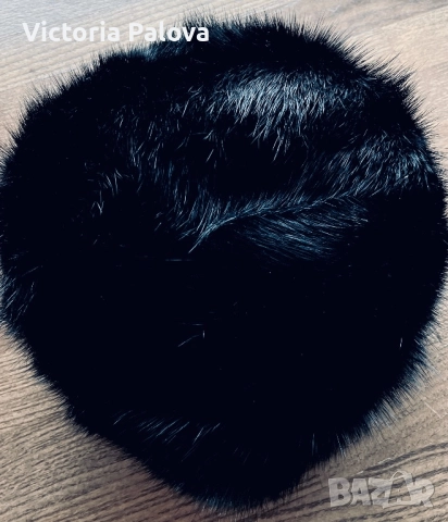 Луксозна норкова шапка PILLBOX  Италия, снимка 17 - Шапки - 52673151