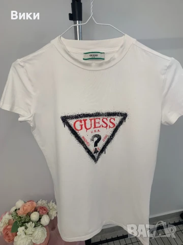 Тениска Guess, размер М, подходяща и за S, снимка 4 - Тениски - 50530725