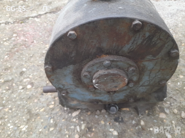 Редуктор, снимка 2 - Резервни части за машини - 52308848