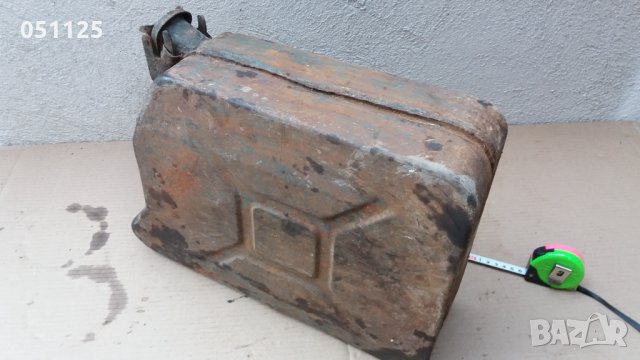Масивна метална туба за гориво - 10 литра , снимка 12 - Антикварни и старинни предмети - 31051663