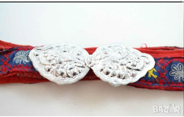 Старинен ръчно бродиран дамски колан с пафти за народна носия с корекция  и за  пълни фигури фолклор, снимка 2 - Колани - 51317435