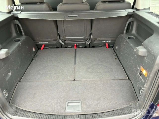 Volkswagen Touran, снимка 7 - Автомобили и джипове - 54115115