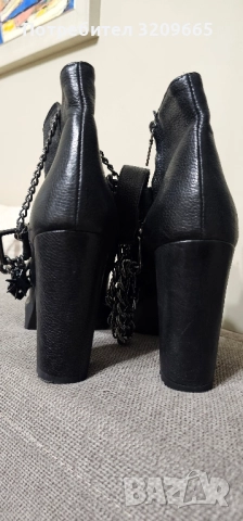 LOVE MOCSHONO Боти, снимка 4 - Дамски боти - 51987567