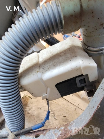 Whirlpool AWE 6081 6th sense пералня с горно зареждане за части, снимка 10 - Перални - 46175066