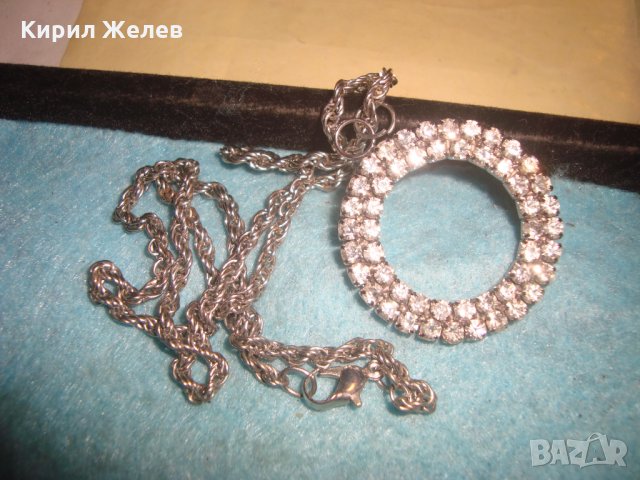 СКЪПОЦЕНЕН АРТ ПЕНДАНТ с ВГРАДЕНИ ФАСЕТ КРИСТАЛИ и КРАСИВА СРЕБРИСТА СТИЛНА ВЕРИЖКА 27074, снимка 7 - Колиета, медальони, синджири - 34983495