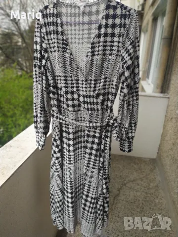 Много стилна рокля М размер на H&M Подарък Свети Валентин, снимка 2 - Рокли - 48551711