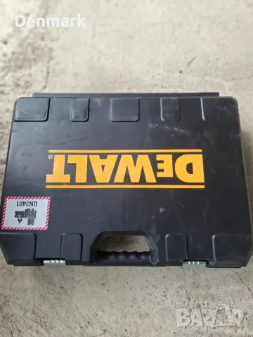 Диамантено-пробивна бормашина DeWALT, снимка 7 - Диамантени и режещи инструменти - 56184309