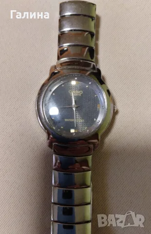 Елегантен дамски часовник Casio Quartz Water Resist – Класически модел с метална верижка 
