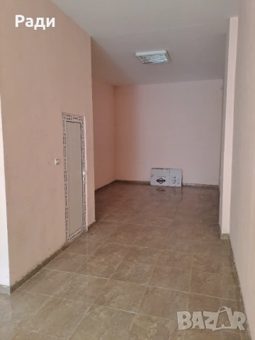 Дава под наем помещение за магазин, салон за красота, офис, склад и др в гр. Видин, 57.60 кв.м., снимка 2 - Магазини - 54181658