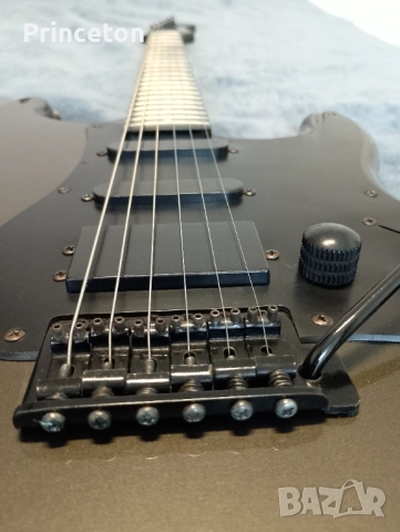 Продавам корейска електрическа китара. , снимка 6 - Китари - 53451658