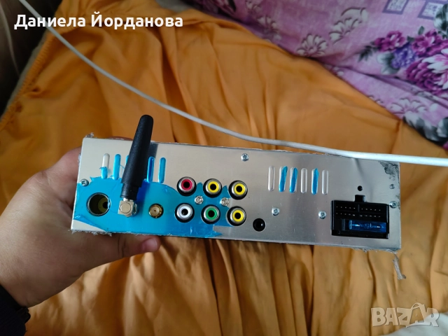 Продавам двд за автомобил, снимка 3 - Ресийвъри, усилватели, смесителни пултове - 52675860