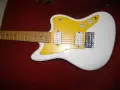 Kitara Fender Jass Master Skuier, снимка 2