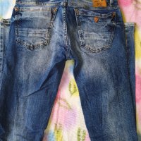 Дамски дънки панталони ХС_С размер Скъсани дънки , снимка 9 - Дънки - 30981697