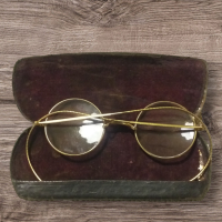 Викториянски златни очила, снимка 1 - Антикварни и старинни предмети - 44588980