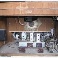 Старо радио "TESLA Dominant" купувам, и части от него, мрежов трансформатор, шаси, говорител , снимка 3 - Други - 40734070