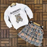 Burberi, Moschino детски комплекти, снимка 3 - Детски комплекти - 30363687