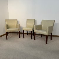 Столове изкуствена кожа бежови , снимка 1 - Столове - 44274742